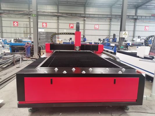 1000W-6000W โลหะ 3015 ไฟเบอร์เลเซอร์ Cutter เครื่องตัดเลเซอร์สําหรับเหล็ก เหล็กเหล็ก อลูมิเนียม ทองแดงแผ่นตัด