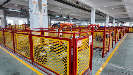 6 Axis Robot Arm อัตโนมัติ ไฟเบอร์ 3D เครื่องตัดเลเซอร์สําหรับสแตนเลส