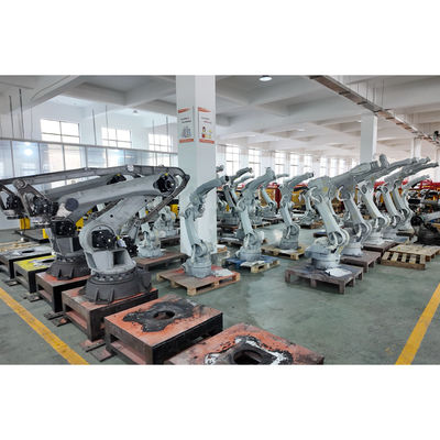 เครื่องเชื่อมเลเซอร์หุ่นยนต์แรงสูง 6000W สําหรับเจาะลึกบนวัสดุหนา