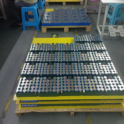 เครื่องเชื่อมเลเซอร์สำหรับป้ายโฆษณาแบบผิวเรียบเนียนไร้ร่องรอยด้านหลัง