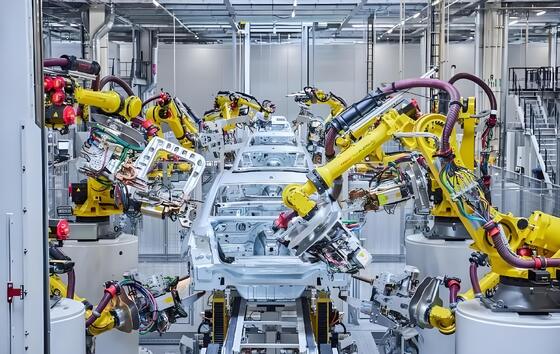 หุ่นยนต์ตัดเลเซอร์ FANUC สำหรับงานหนักพร้อมแหล่งเลเซอร์ไฟเบอร์ 6kW สำหรับการตัดเหล็กแผ่นหนาและการผลิตโลหะทางอุตสาหกรรม